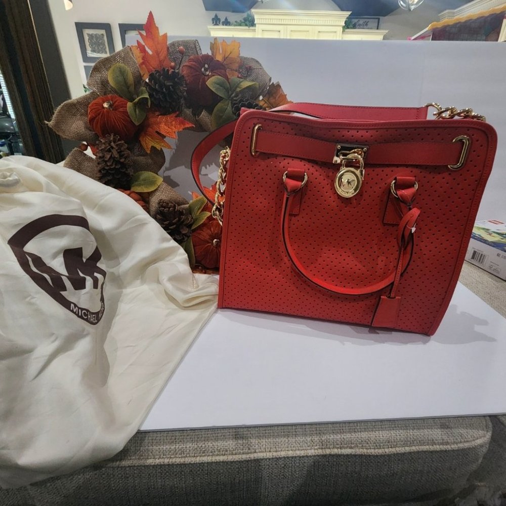 NWT RARE AUTHENTIC Michael Kors Hamilton Preforated Leather Handbag